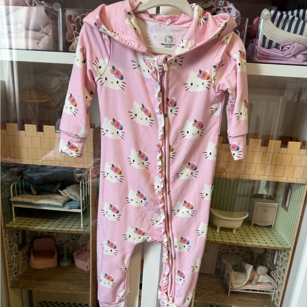 Posh Peanut Hello Kitty Zippered Hooded Romper 9-12 Months